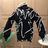 Pulover de dama de iarna in stil retro cu model si decolteu rotund in negru