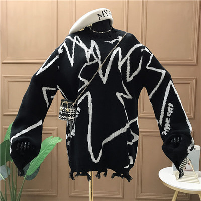 Pulover de dama de iarna in stil retro cu model si decolteu rotund in negru