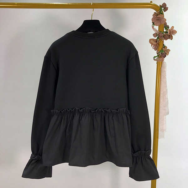 Bluză casual de damă, cu bucle și decolteu oval, de culoare neagră