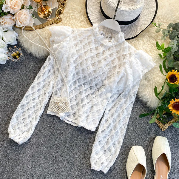 Cămașă de damă din dantelă cu bucle și guler jos în patru culori