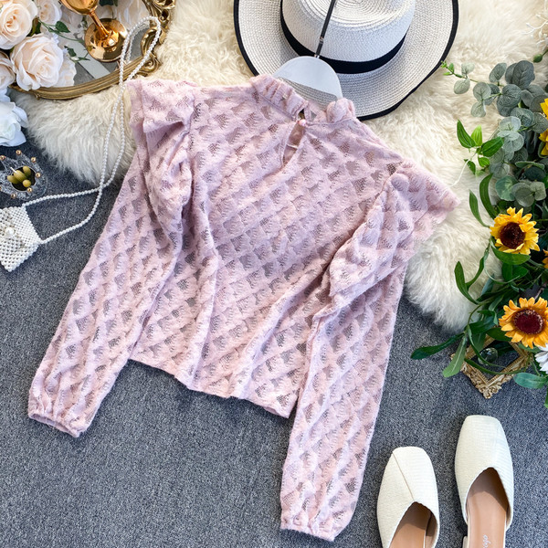 Cămașă de damă din dantelă cu bucle și guler jos în patru culori