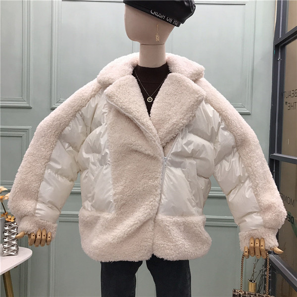 Geaca de iarna moderna de dama cu guler moale in alb, gri, roz si negru