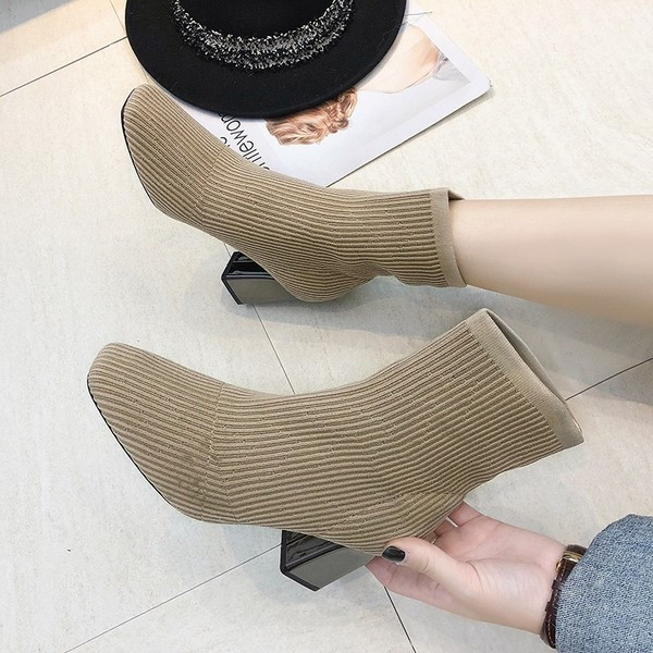 Cizme moderne de primăvară-toamnă tip șosetă cu toc pătrat de 7 cm de culoare bej și negru