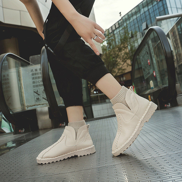 Cizme casual dama cu talpa joasa, model rotunjit in bej si negru