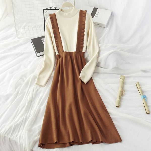 Rochie de dama casual model decupata cu maneci lungi si decolteu rotund in mai multe culori