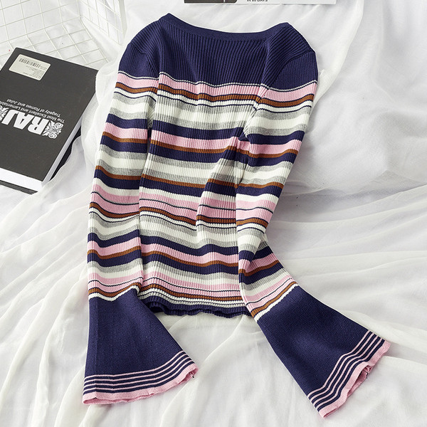 Bluză casual de damă în dungi cu mâneci lotus