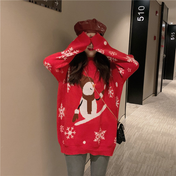 Pulover gros de dama cu motive de Craciun in rosu