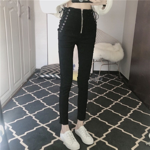 Blugi lungi în negru, cu șireturi și fermoar