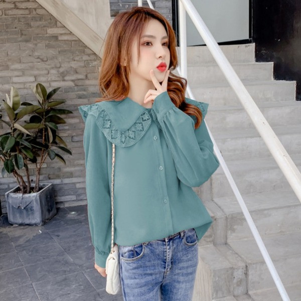 Cămașă de damă cu nasturi și dantelă la guler - model larg în alb, roz și verde