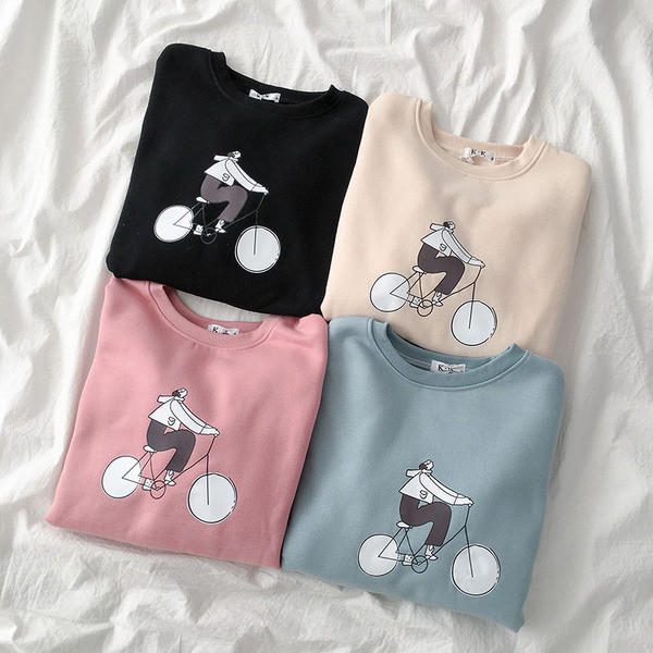 Bluză casual de damă cu aplicație și mâneci lungi în patru culori