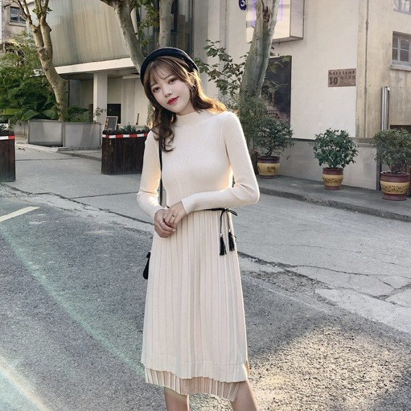 Rochie de dama plisata tricotata cu curea in bej, maro si negru