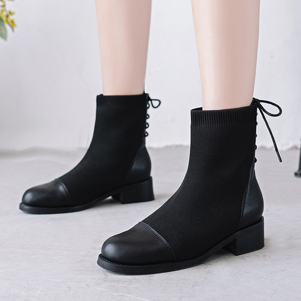 Cizme de dama toamna-iarna cu toc gros si sireturi in negru