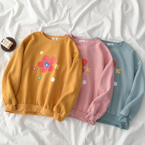 Bluza dama casual model lat cu aplicatie colorata