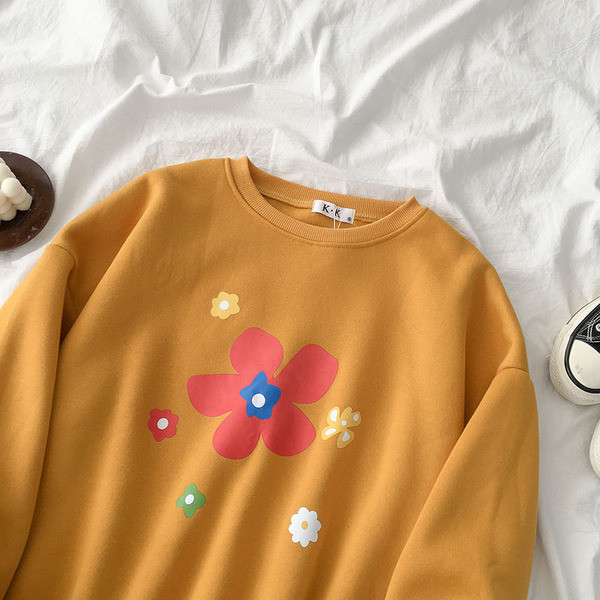 Bluza dama casual model lat cu aplicatie colorata