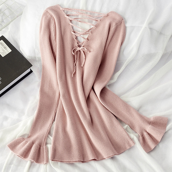 Bluza de toamna de dama cu decolteu spitz si cravate la spate