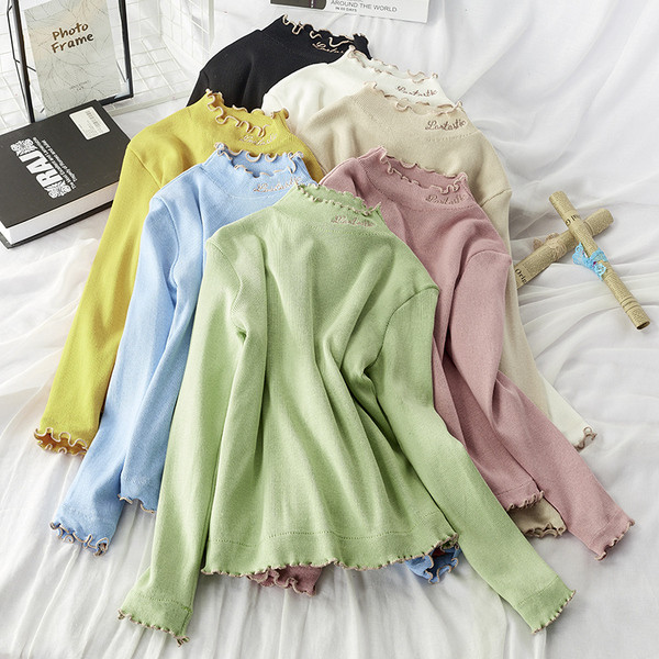 Pulover de dama toamna-iarna cu broderie pe guler in mai multe culori