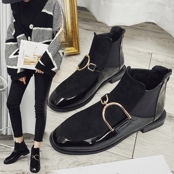 Cizme de toamna moderne de dama cu element metalic - in negru