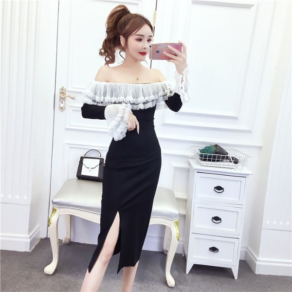 Дамска рокля с голи рамене,тюл и дантела Slim модел в черен цвят