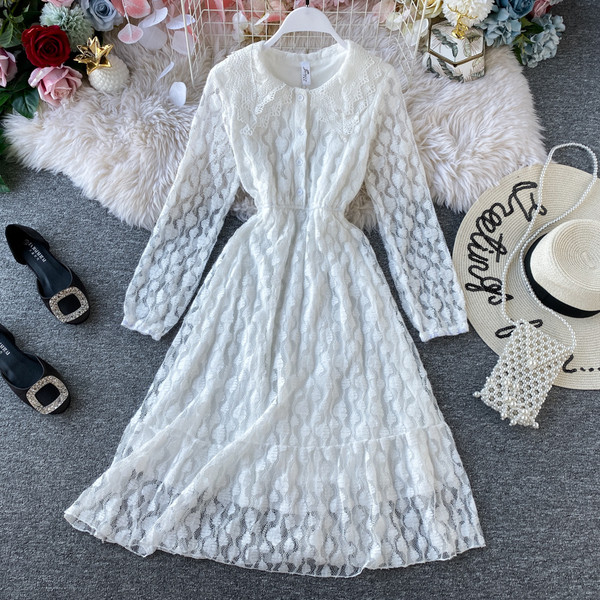 Rochie de dama lunga din dantela cu nasturi in negru, bej si alb