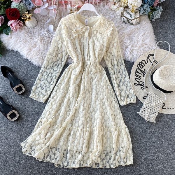 Rochie de dama lunga din dantela cu nasturi in negru, bej si alb