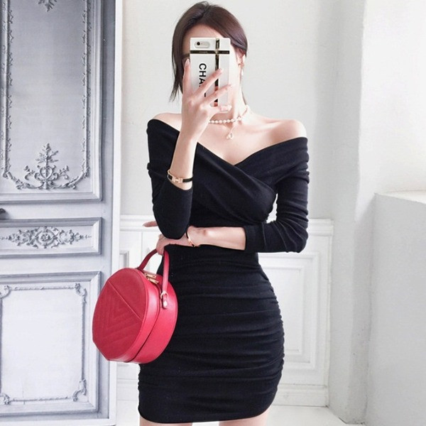 Rochie moderna de dama Model subtire cu decolteu in V