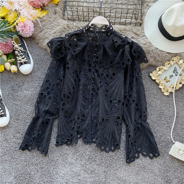 Bluza dama din dantela cu nasturi in alb, negru, roz si bej