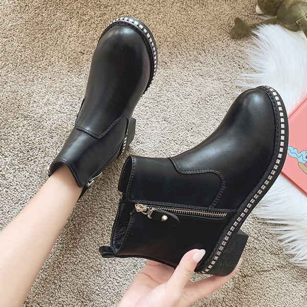 Cizme de dama din piele potrivite pentru iarna cu fermoar de culoare neagra