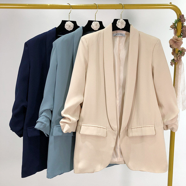 Geaca de dama moderna cu buzunare in bej si albastru