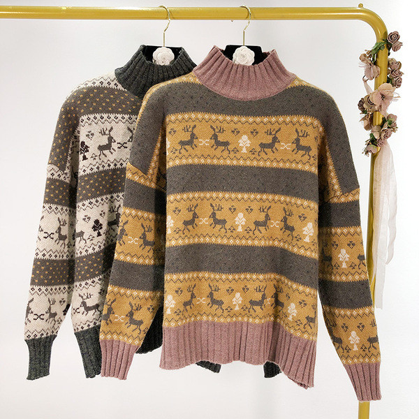 Pulover de dama toamna-iarna cu guler polo cu motive de Craciun