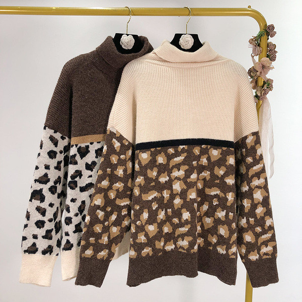 Pulover gros de iarna de dama cu guler polo si model leopard