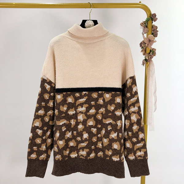 Pulover gros de iarna de dama cu guler polo si model leopard