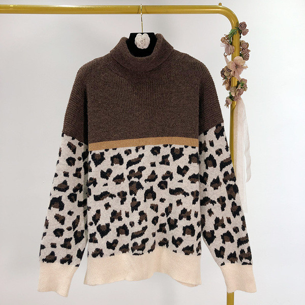 Pulover gros de iarna de dama cu guler polo si model leopard