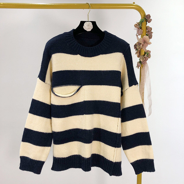 Pulover casual cu dungi cu buzunar si decolteu oval