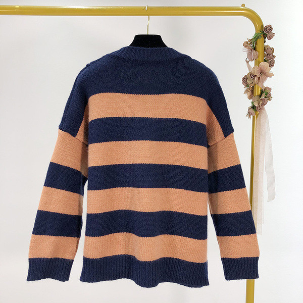 Pulover casual cu dungi cu buzunar si decolteu oval