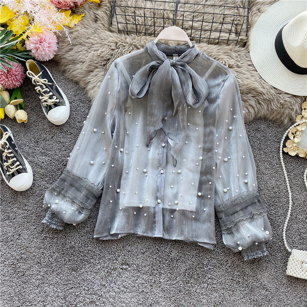 Cămașă de șifon de damă cu element perlat și panglică la guler