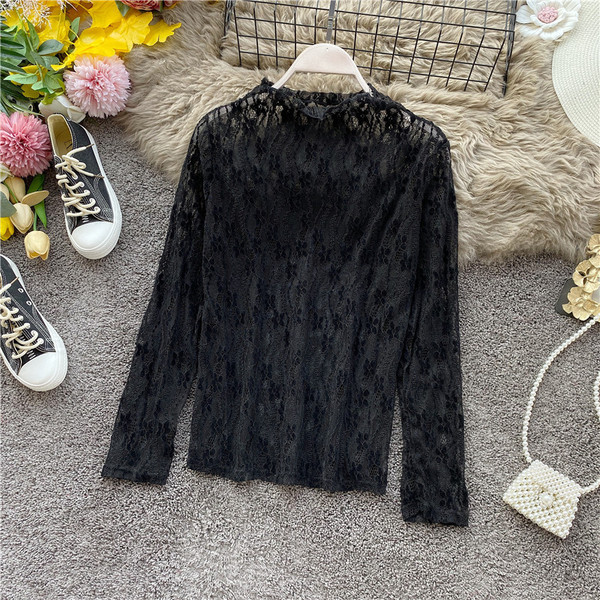 Bluză de damă modernă din dantelă cu mâneci lungi în bej, alb și negru