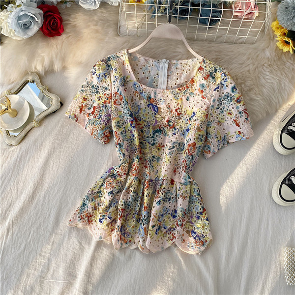 Bluză de damă modernă colorată cu mâneci scurte și fermoar la spate în trei culori