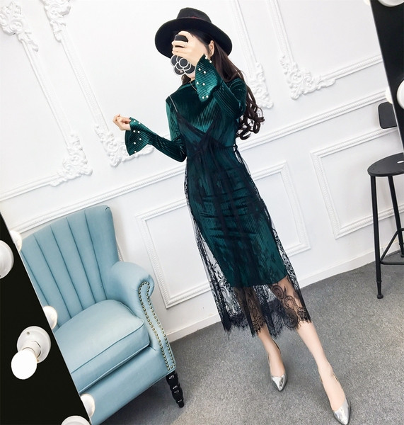 Rochie elegantă de damă cu mâneci lotus, dantelă și perle în verde