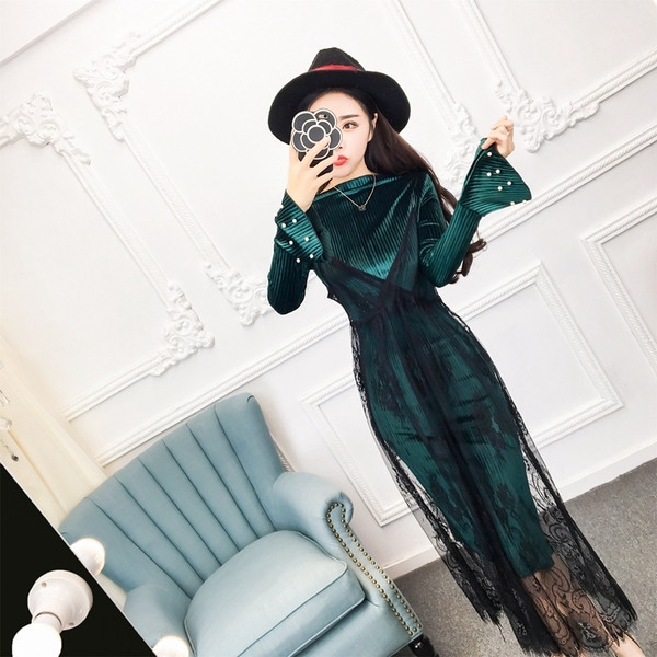 Rochie elegantă de damă cu mâneci lotus, dantelă și perle în verde