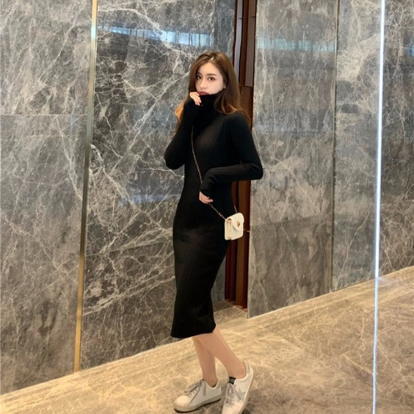 Rochie de damă tricotată până la genunchi, de culoare neagră