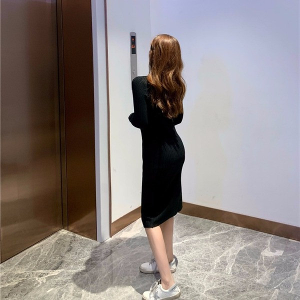 Rochie de damă tricotată până la genunchi, de culoare neagră