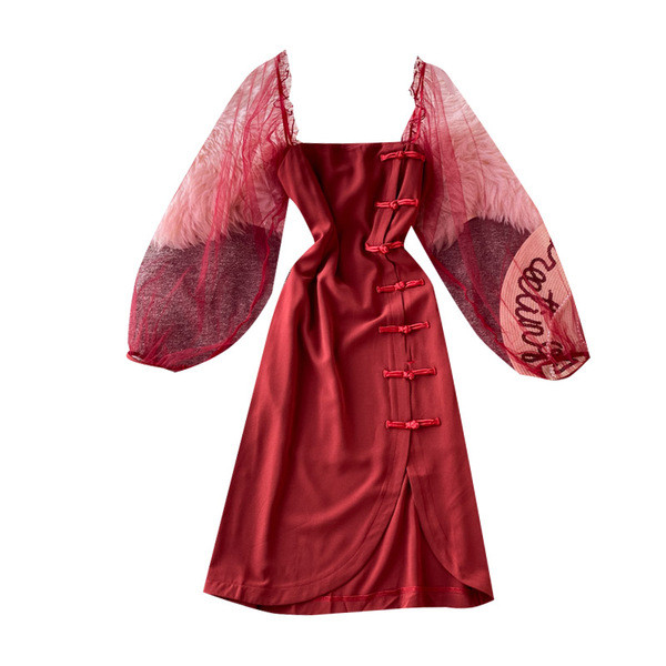 Rochie moderna de dama cu maneci din tul de culoare rosie