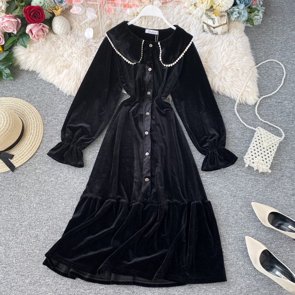 Rochie de dama din catifea in stil retro cu nasturi in negru