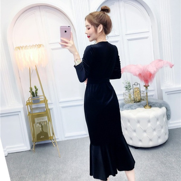 Rochie modernă de iarnă pentru femei, din catifea, cu decolteu spitz, în negru