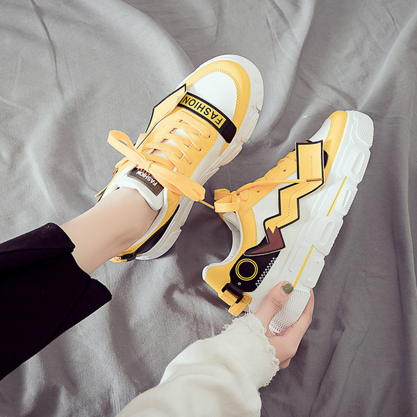 Tenisi dama sport-casual cu sireturi si talpa groasa in alb-negru