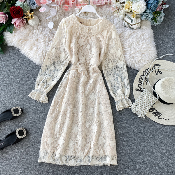 Rochie de dama din dantela cu broderie si maneci lungi in negru si bej