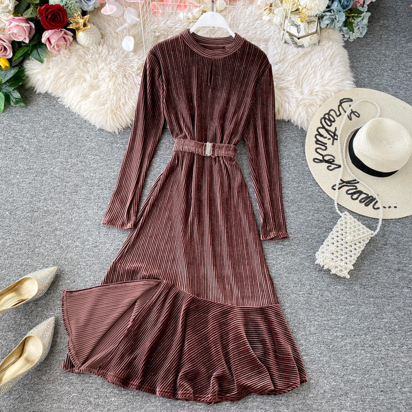 Rochie de dama moderna din catifea cu efect stralucitor si curea in cinci culori