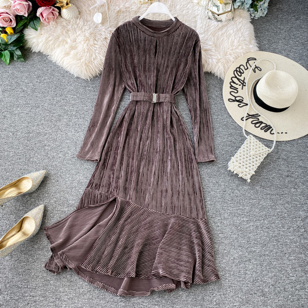 Rochie de dama moderna din catifea cu efect stralucitor si curea in cinci culori