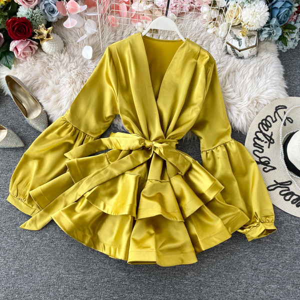 Rochie de dama model nou cu decolteu spitz si panglica in mai multe culori