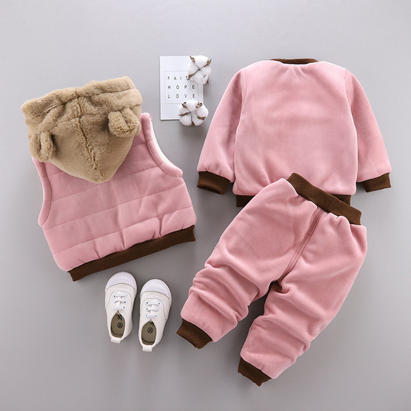 ÚJ modell gyerekgarnitúra nadrágból, blúzból és mellényből, kapucnival kék és rózsaszín színben